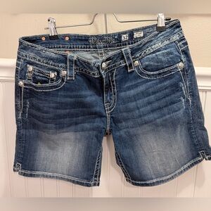 Women’s Miss Me Jean Shorts size 32